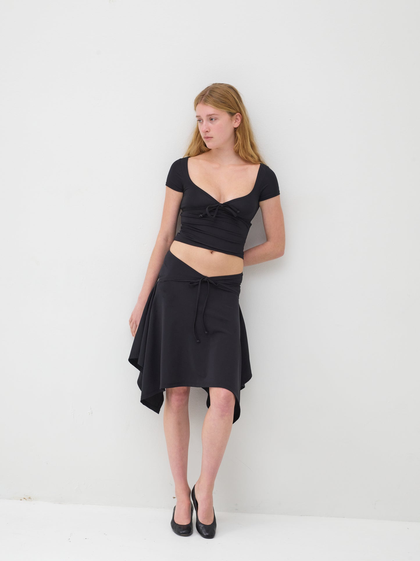 Midi handkerchief bowtie skirt - black
