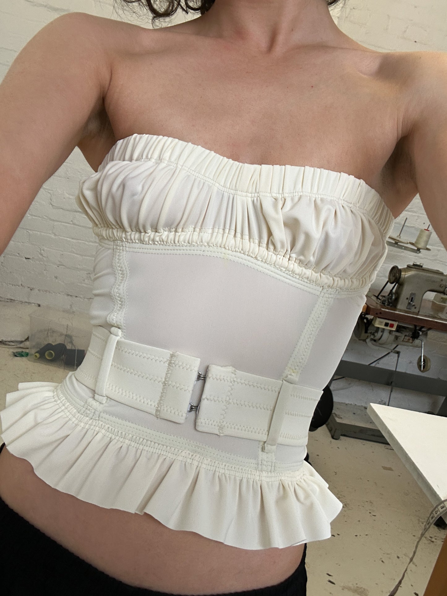 Strapless sweetheart bustier - cherry (e-store exclusive)