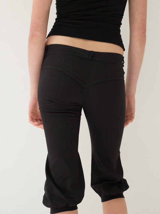 Toque panelled capri trouser - black