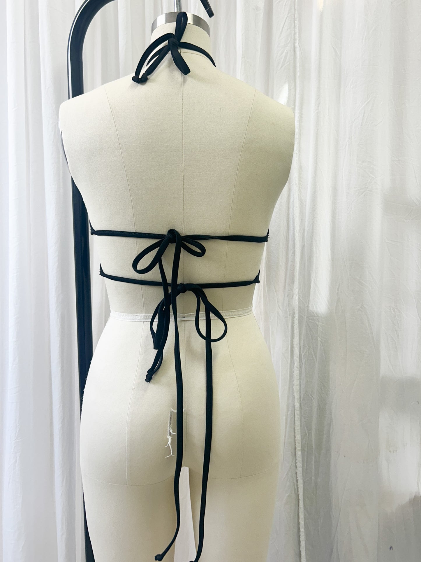 Mini top - black (one size 3/4)