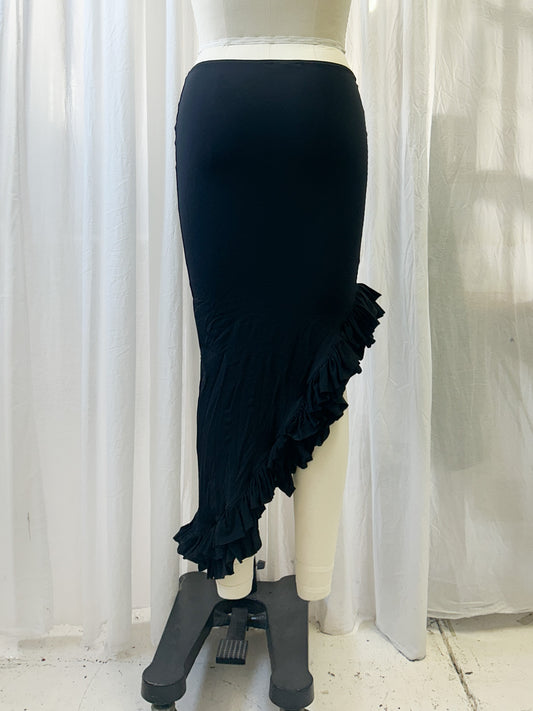 AW23 Frilly long skirt - black (medium)