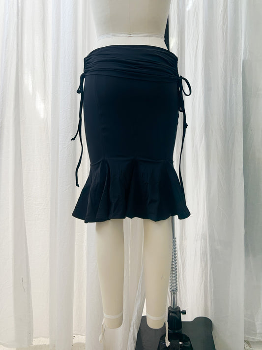 AW23- Fluted pencil skirt - black (extra small)