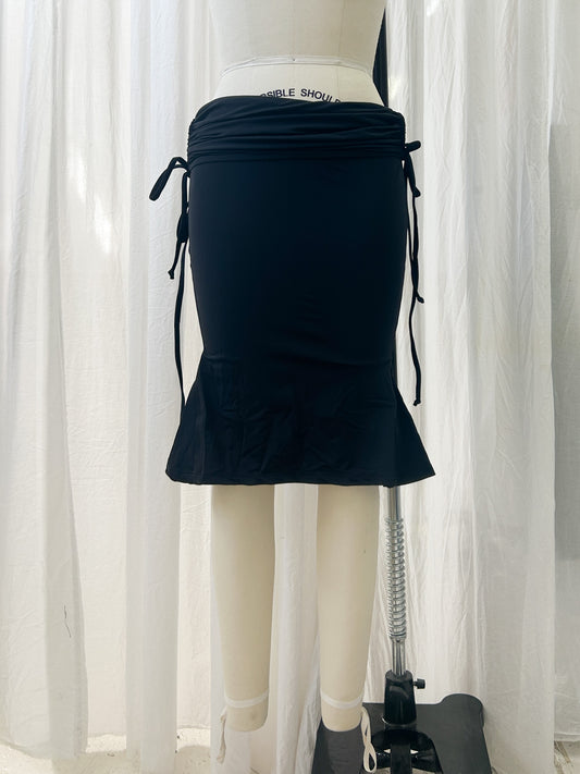 AW23- Fluted pencil skirt - black (extra small)