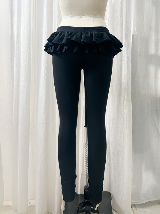 AW23 Frilly skort - black (extra small)