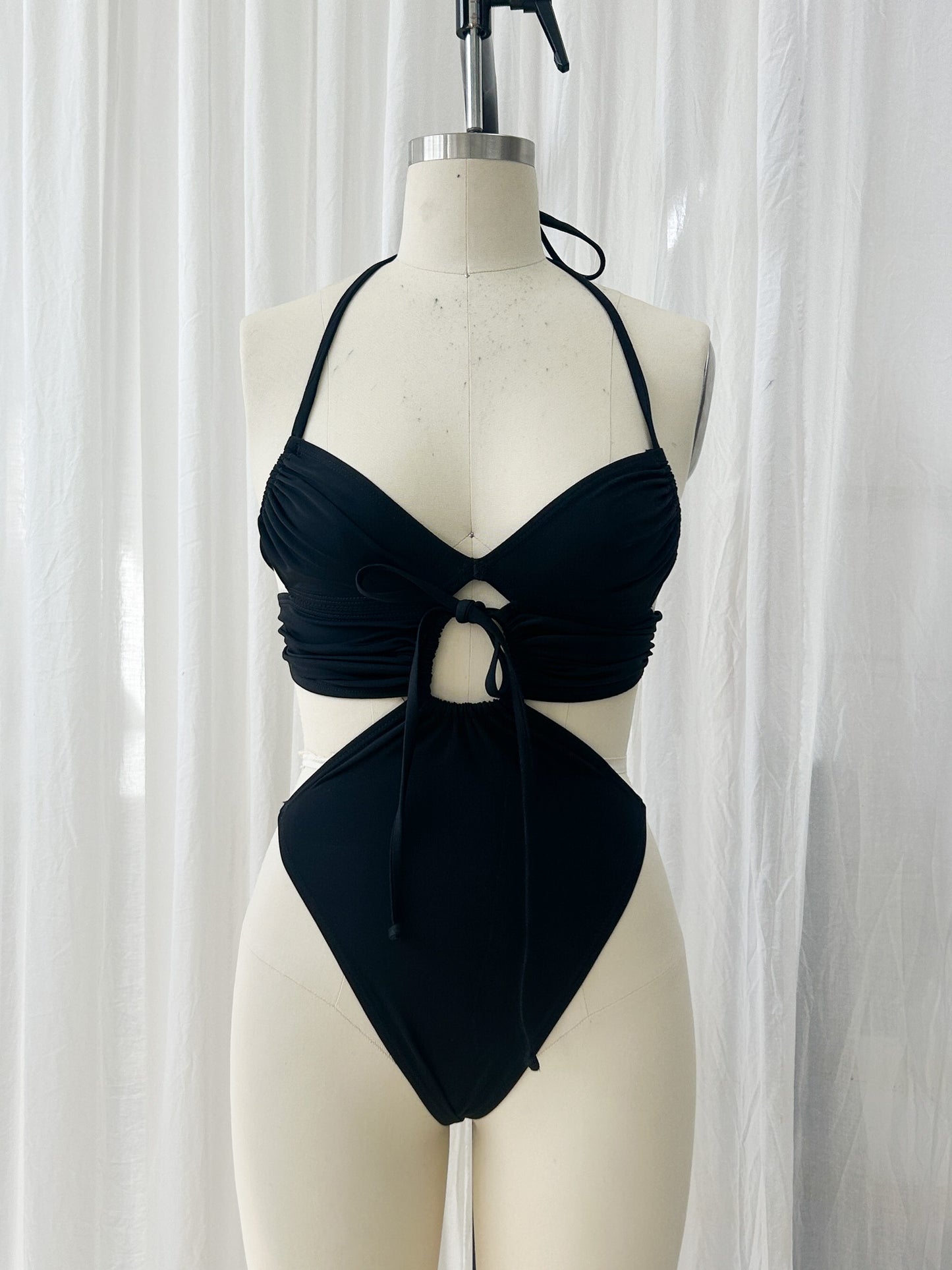 AW23- Flourished one piece swimsuit - black (small)