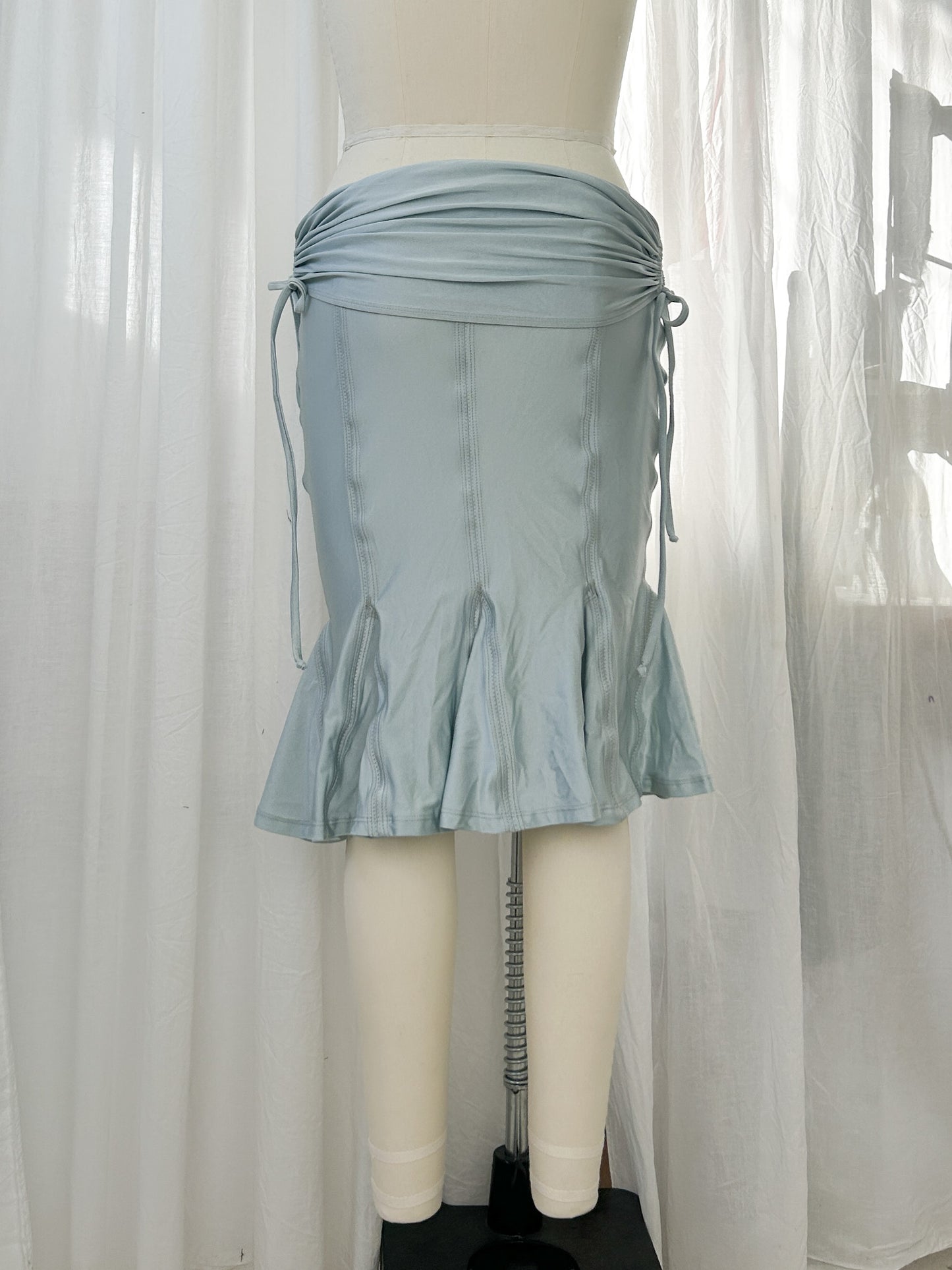AW23 - Fluted pencil skirt - silver (medium)