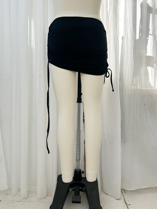 SS22- Micro bandeau skirt- black (medium)